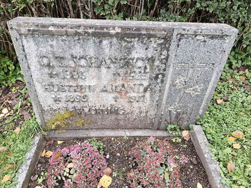 Grave number: AK D  5245