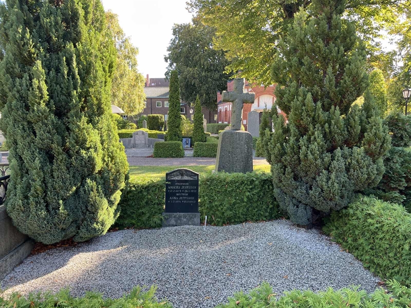 Grave number: VK II   131