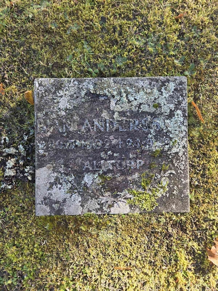Grave number: Ö A D  1214