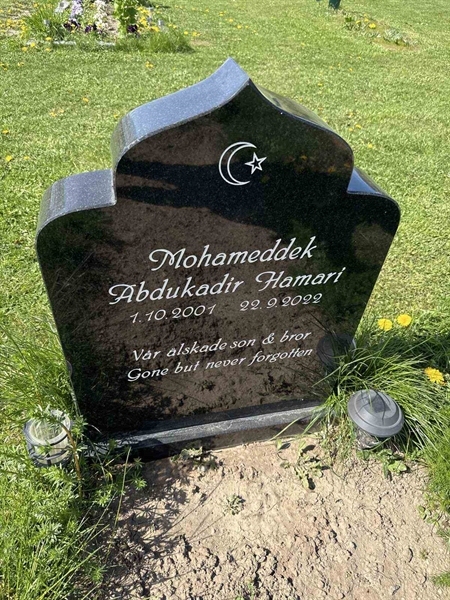 Grave number: R 05M 267
