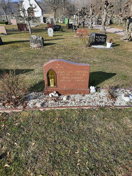 Grave number: OG S   175-176