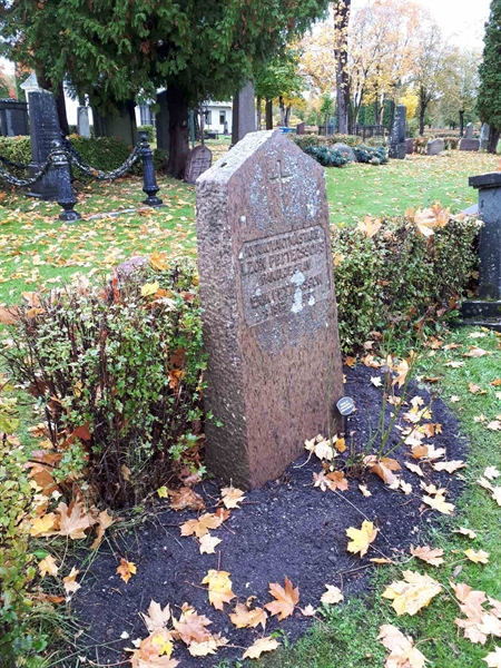 Grave number: GK F 1   225