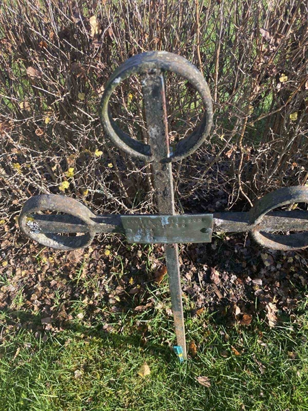 Gravnummer: 6 04    250