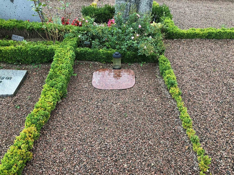 Grave number: Kå 28    39