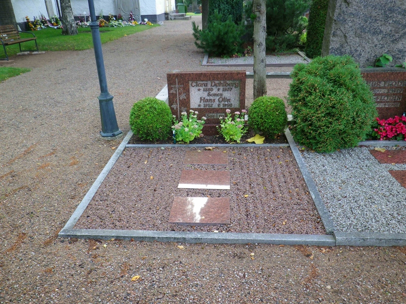 Grave number: OS K   449, 450