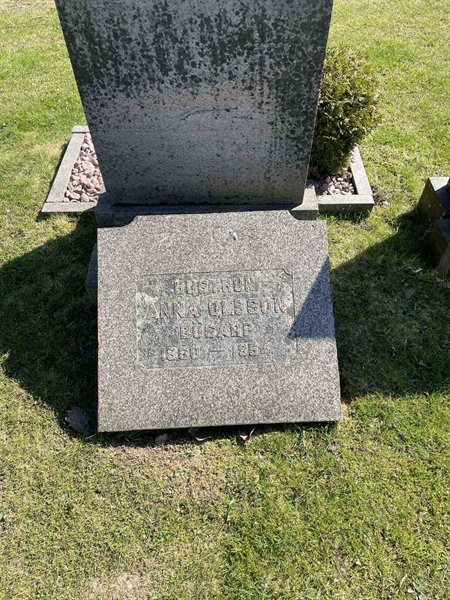 Grave number: L G G    29