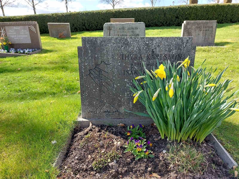 Grave number: HV 28    6, 7