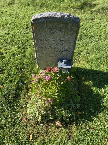 Hautatunnus: 2 F   392