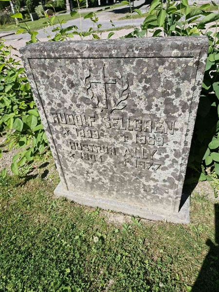 Hautatunnus: 1 SÖDRA 24-25