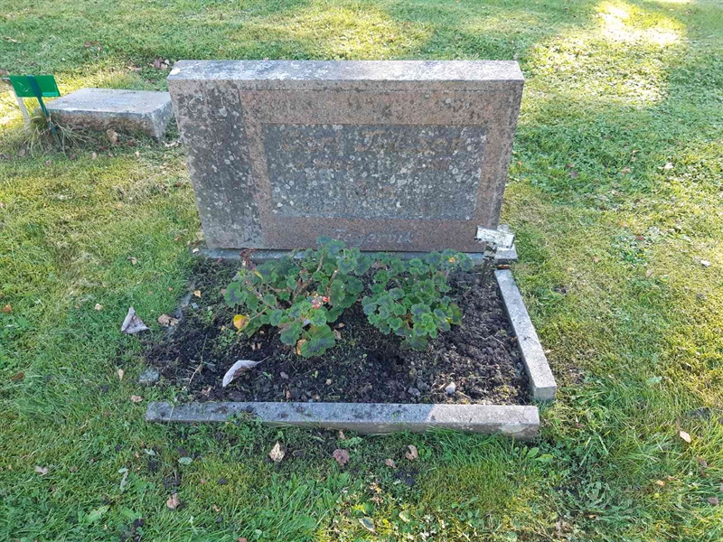 Grave number: Fr 7   451-452