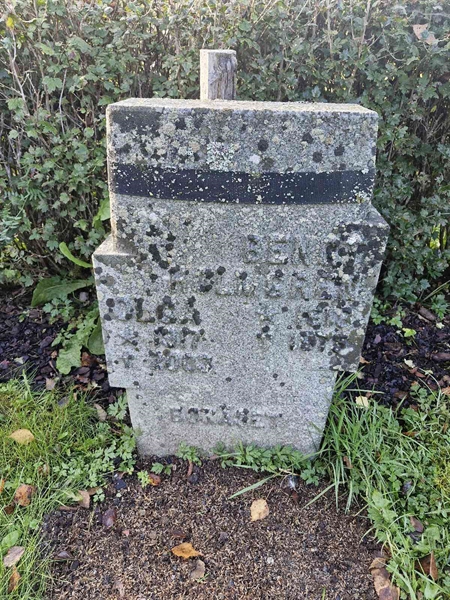 Grave number: AK D  5512-5513