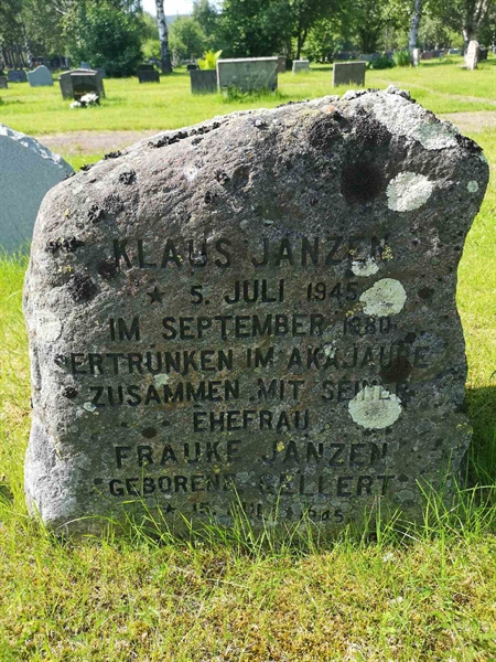 Gravnummer: NK 03    14