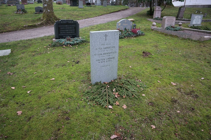 Grave number: Er G 8    31