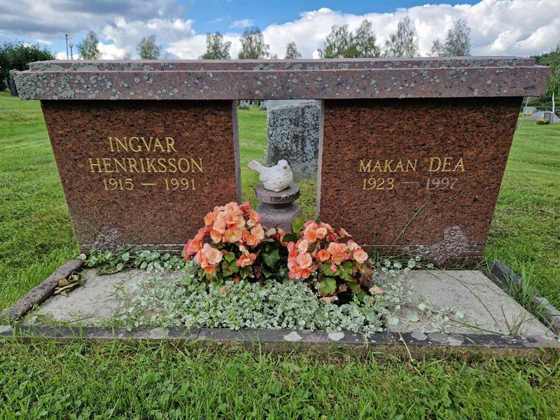 Grave number: 1 09    71