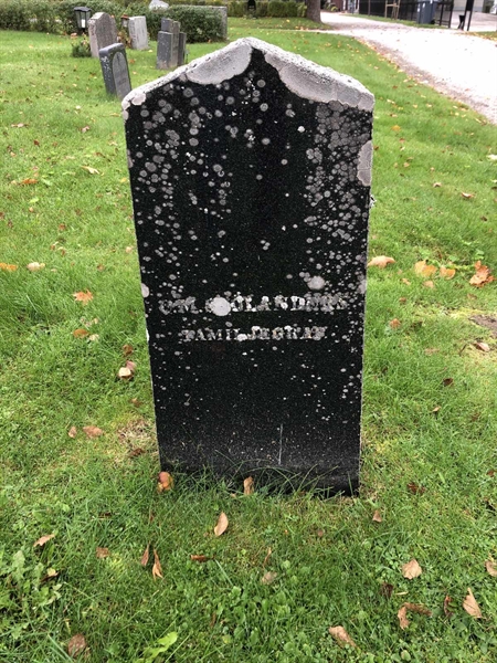 Grave number: 1 K   132