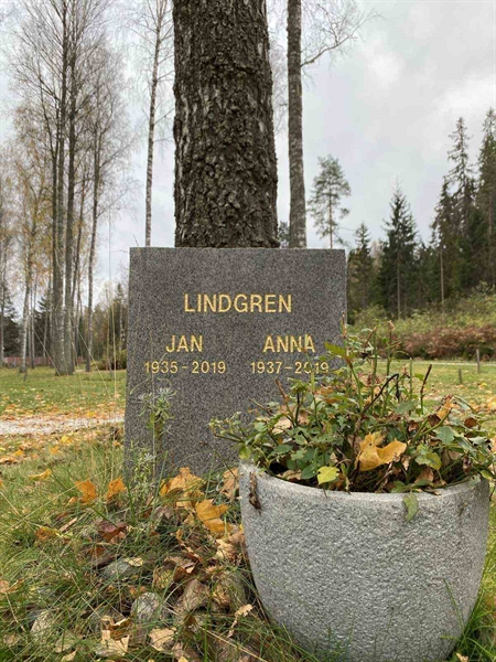 Hautatunnus: 1 28      1