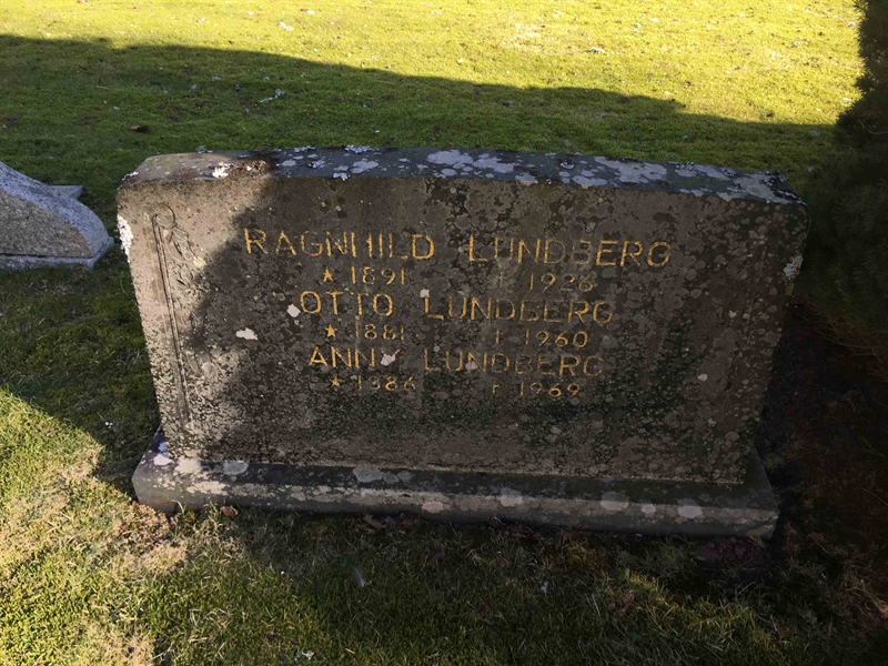 Grave number: 2 B 053