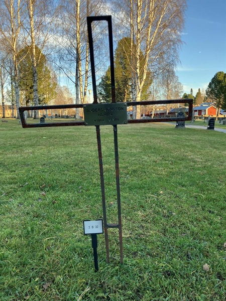 Grave number: 2 B    32