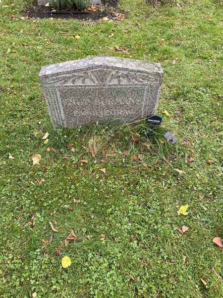 Grave number: 1 09    21