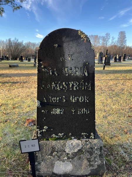 Hautatunnus: 2 C   163