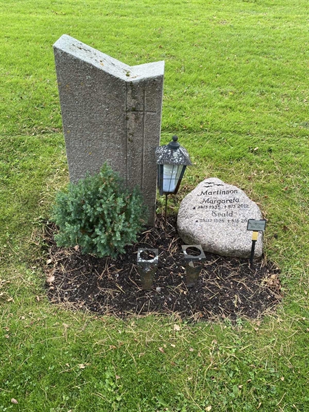 Hautatunnus: 2 C   804-805