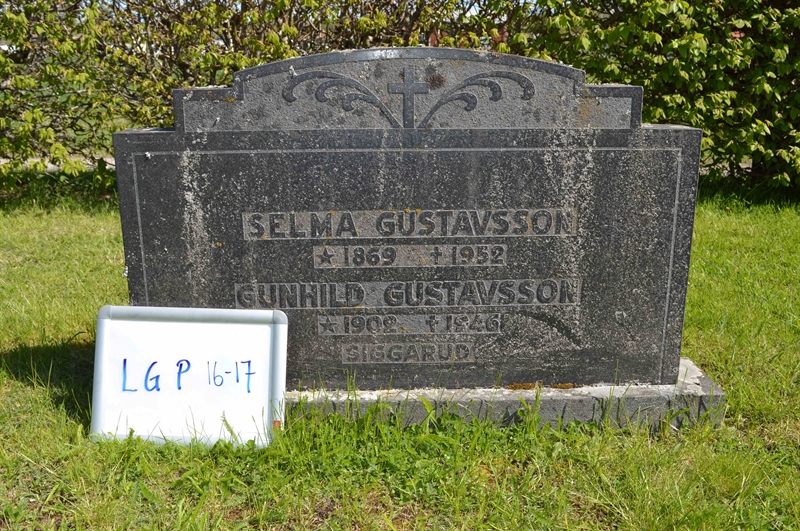 Grave number: LG P    16, 17