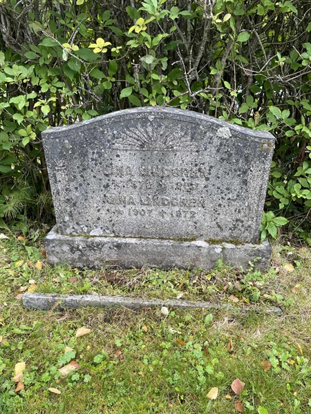Grave number: MV III    13