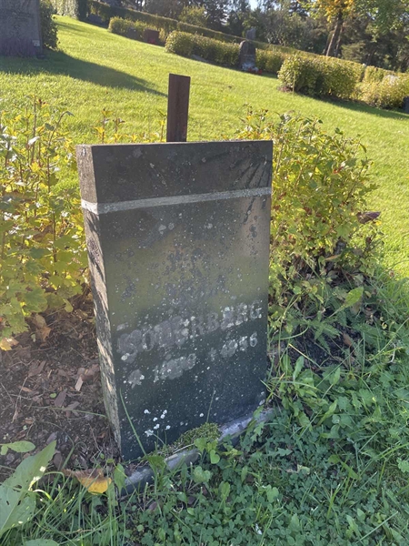 Grave number: 1 N1   403