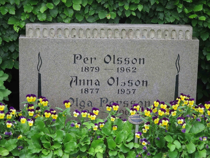 Grave number: HÖB 42    25