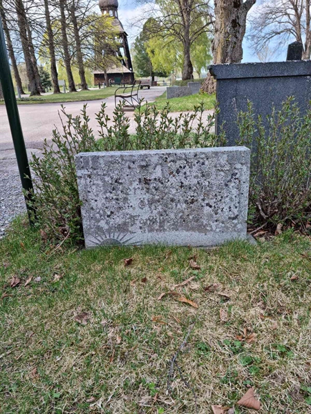 Grave number: D G 3    58