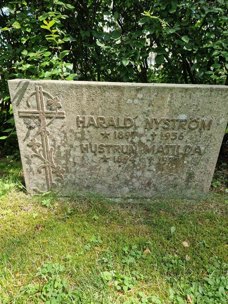 Grave number: 1 KV.4   105-106