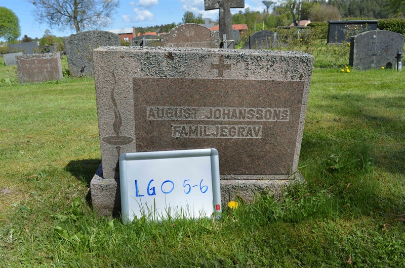 Grave number: LG O     5, 6