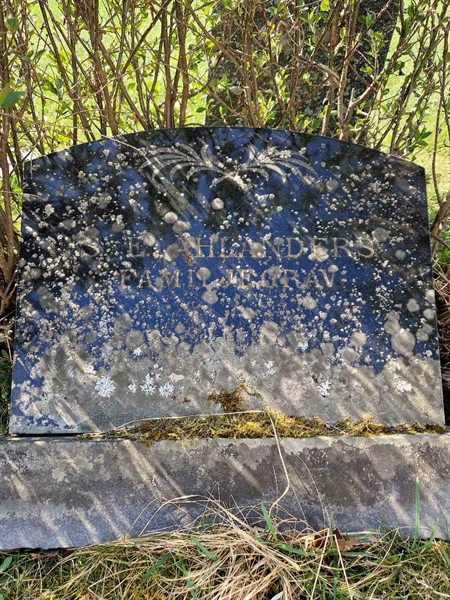 Grave number: 501 03 414-416