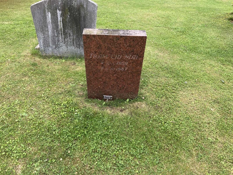 Grave number: R 02   151