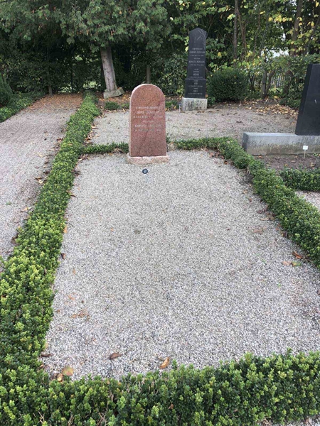 Grave number: TK G   185