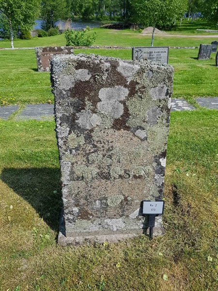 Grave number: kö 01 02   173