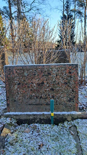 Gravnummer: 6 05     71