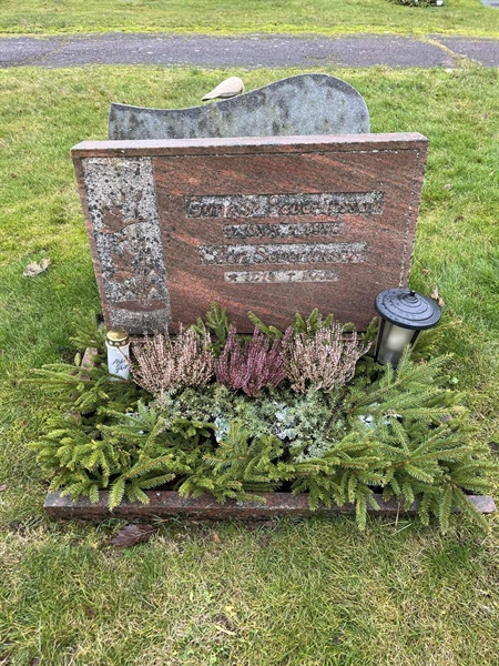 Grave number: Ärt 60 32    35+36