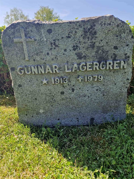 Grave number: 501 25 5187