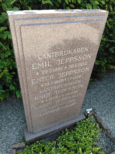 Grave number: FJ G 5F     1-12