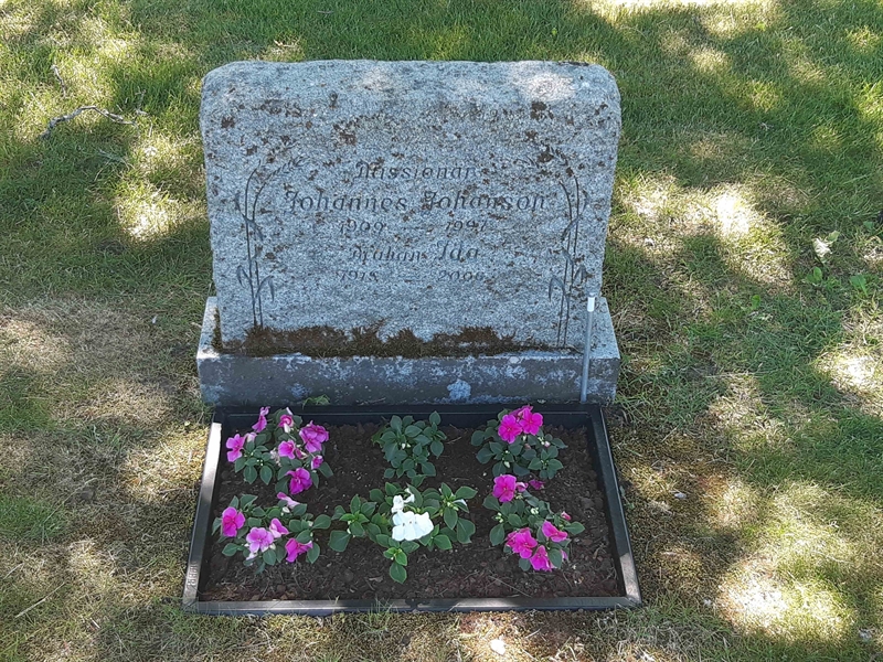 Grave number: JÄ 13   125