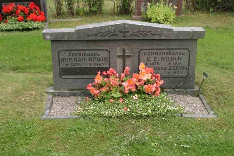 Grave number: 07 3   158-161