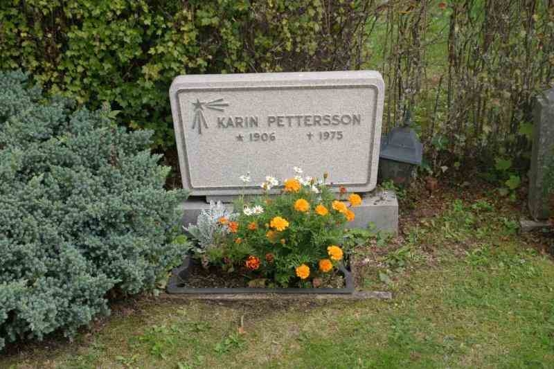 Grave number: 07 7   434