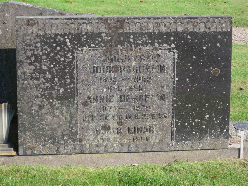 Grave number: HK F   190, 191