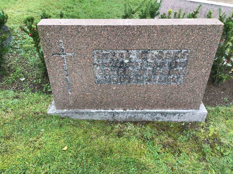 Grave number: 20 G    48-49