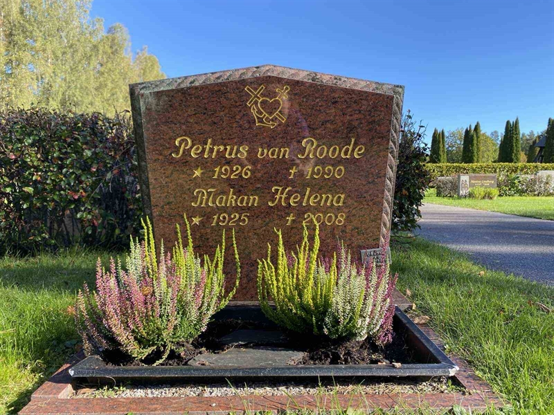 Grave number: 1 22     74