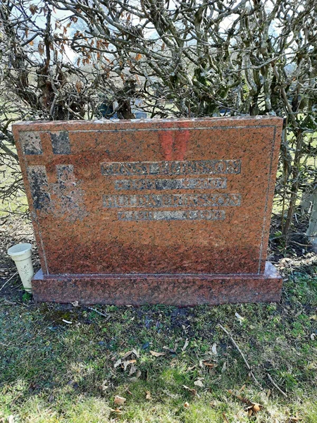 Grave number: ON E   160-161
