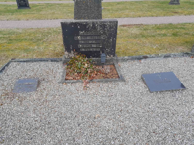 Grave number: 30 A 76A-E