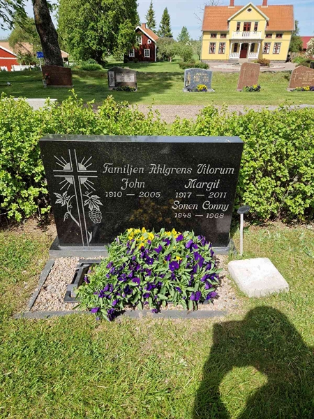 Grave number: 06 C   15