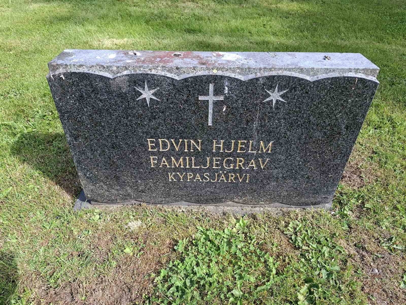 Grave number: 001 2   832